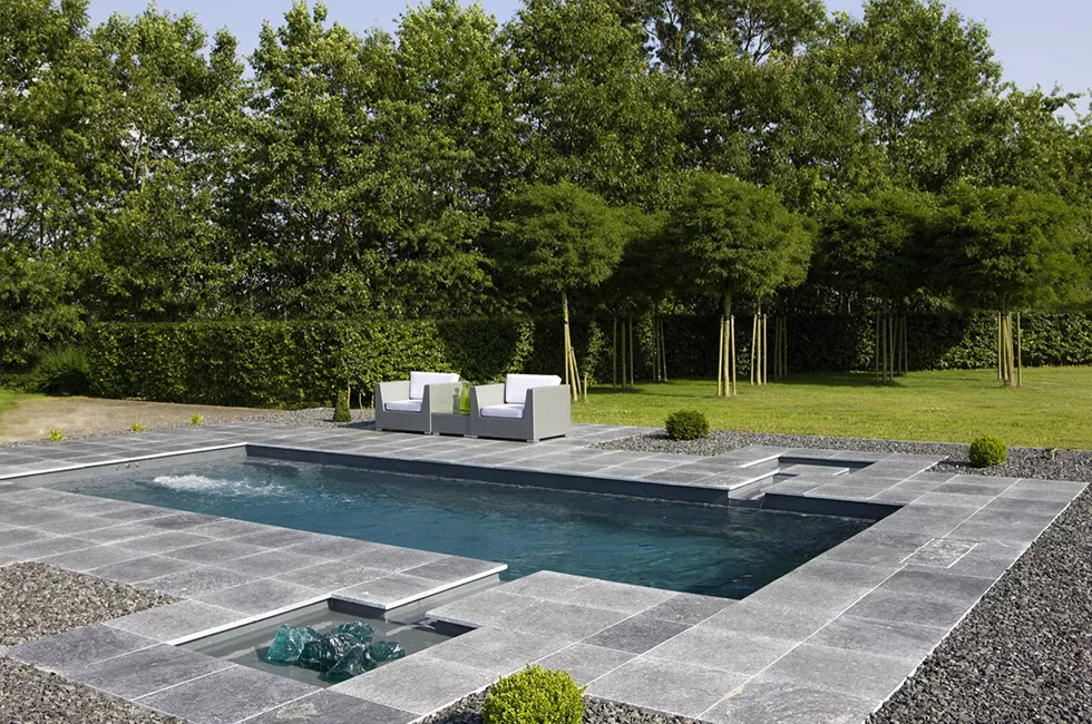 Piscine monobloc préfabriquée RivieraPool D-Line