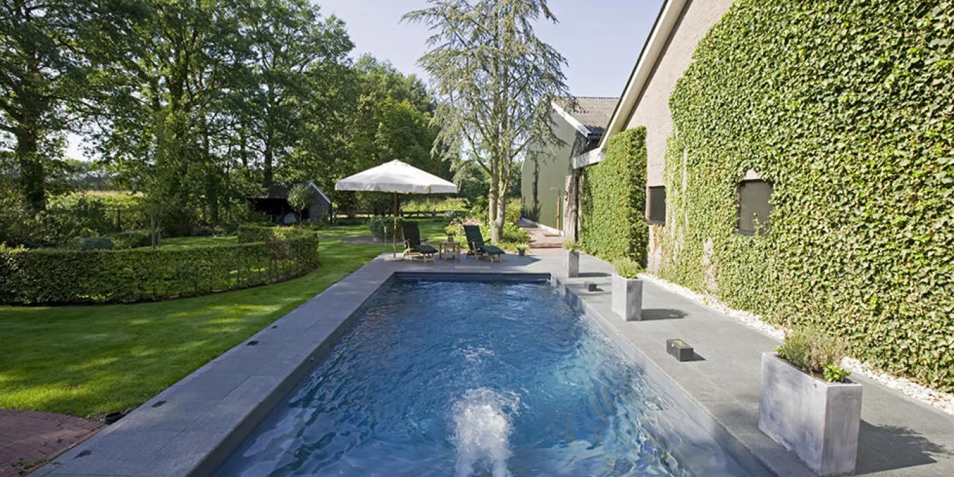 piscine en kit béton