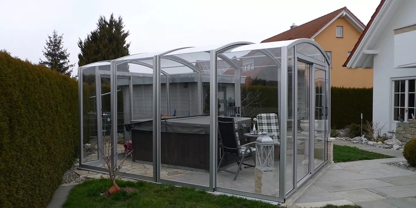 Abri de spa Vöroka pour jacuzzi