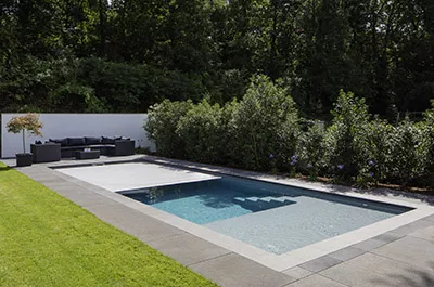 rivierapool_swimmingpools_dline_rivierak4gd_16_v.jpg